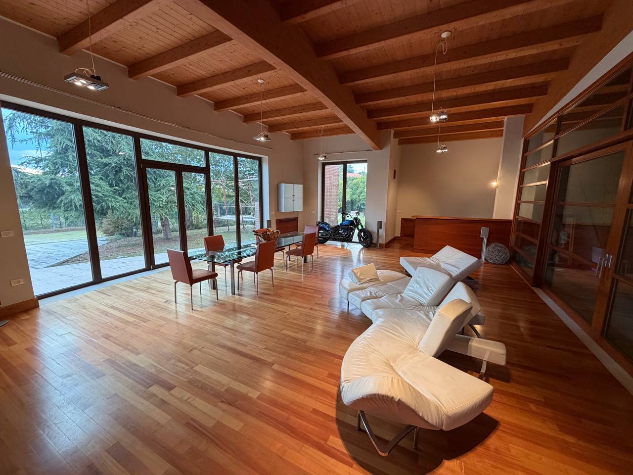 SALA RIUNIONI O AULA FORMAZIONE