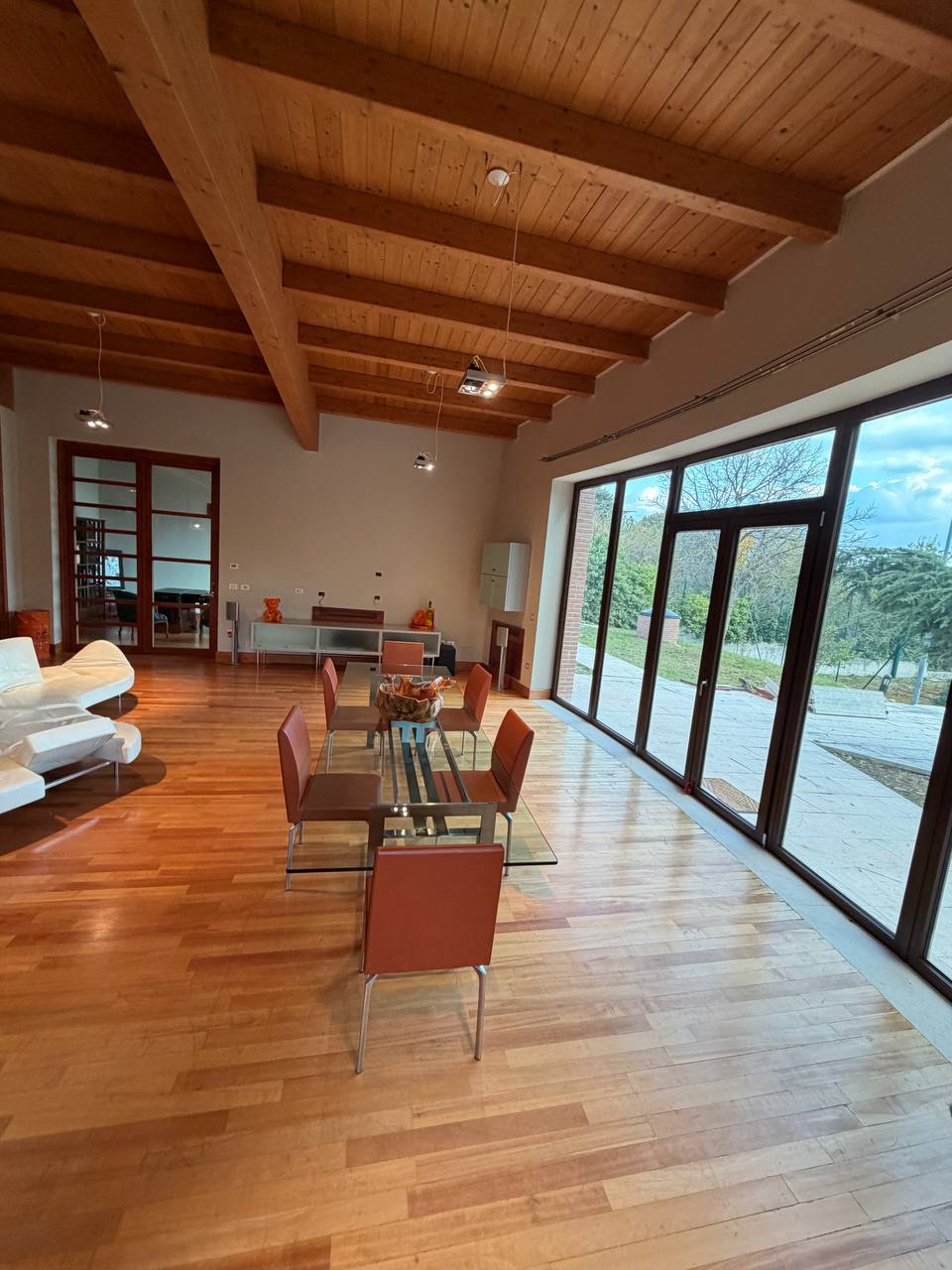 SALA RIUNIONI O AULA FORMAZIONE