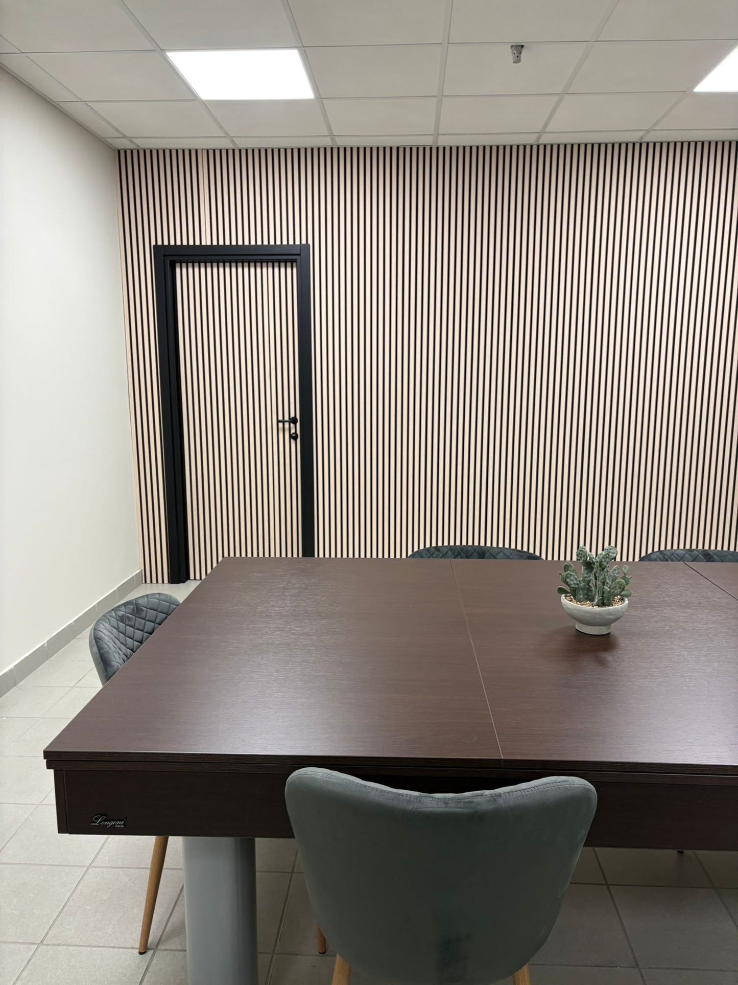 UFFICIO EXTRA LUX + SALA RIUNIONI