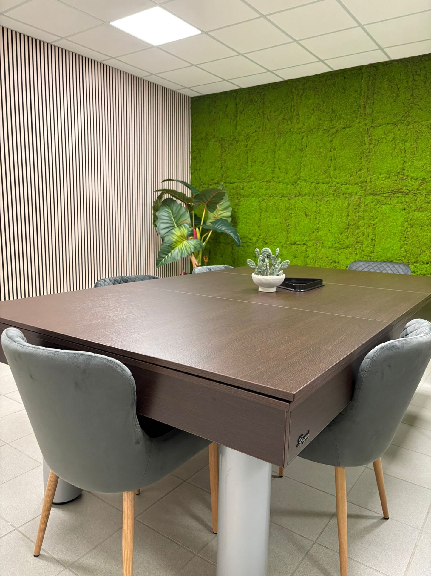 UFFICIO EXTRA LUX + SALA RIUNIONI