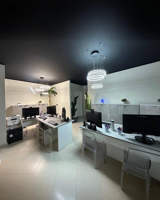 UFFICIO CON POSTAZIONI COWORKING