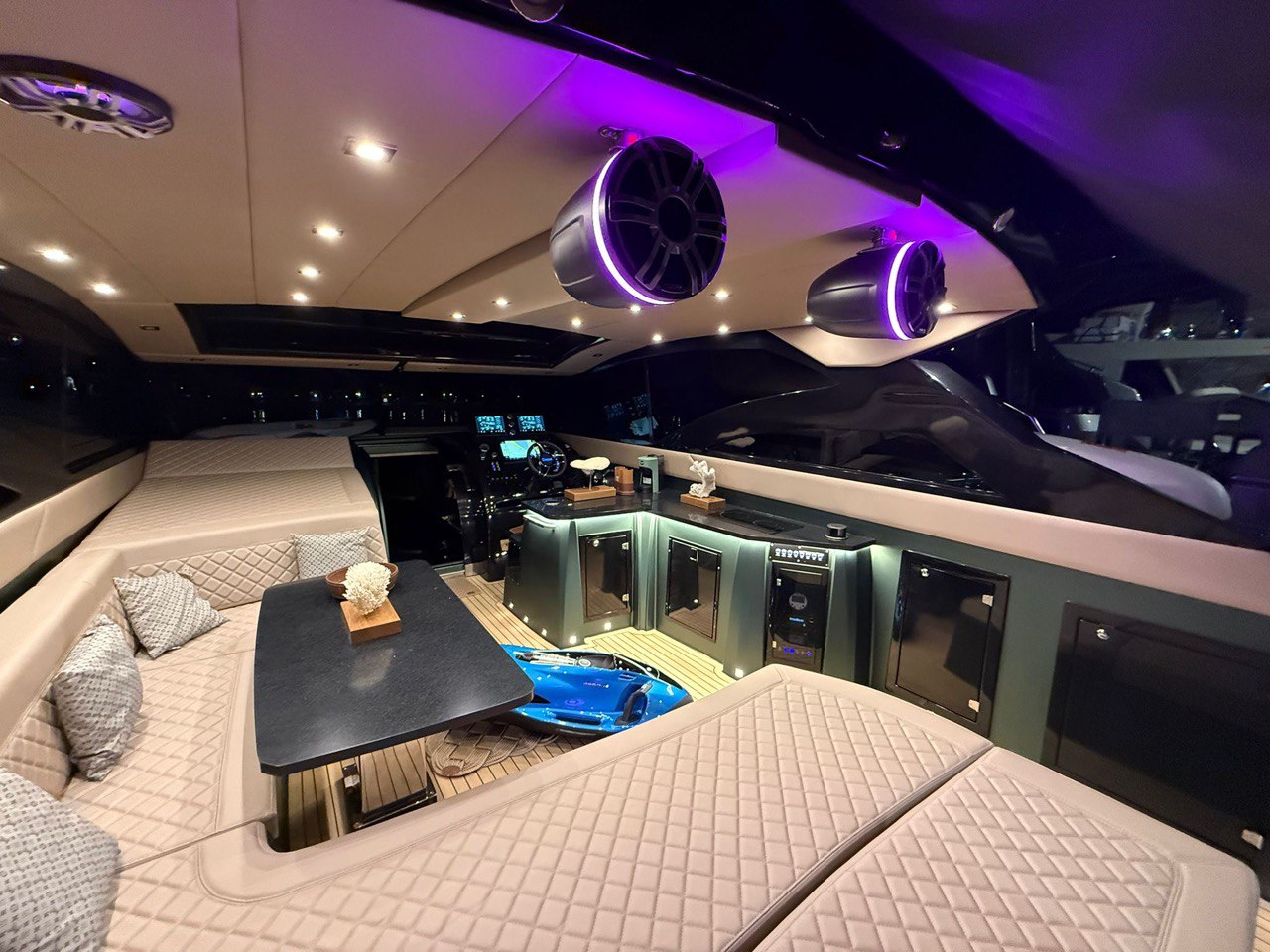 YACHT HERMÈS